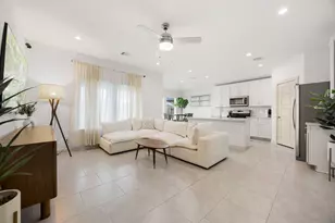 711 Alpine Fls Rd, Rosharon, TX 77583 - Photo 4