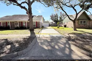 9231 Stroud Dr, Houston, TX 77036 - Photo 2