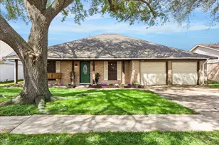 2710 Tyler Ln, Deer Park, TX 77536 - Photo 1