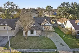 11510 Caesar Dr, Stafford, TX 77477 - Photo 4