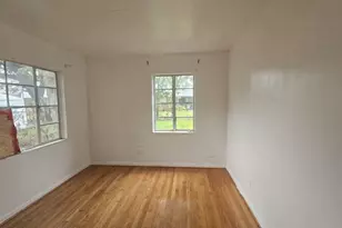 121 W Riverwood Dr, Houston, TX 77076 - Photo 10