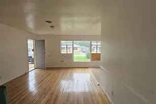 121 W Riverwood Dr, Houston, TX 77076 - Photo 2