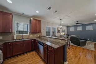 5832 Darling St, Houston, TX 77007 - Photo 14