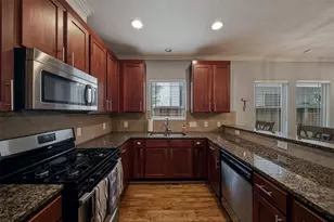 5832 Darling St, Houston, TX 77007 - Photo 16