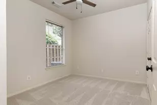 67 N Old Cedar Cir, The Woodlands, TX 77382 - Photo 20