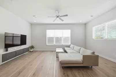 1902 Hollister Spruce Lane, Houston, TX 77080 - Photo 14