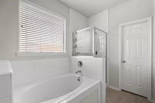 621 Rocky Hollow Ln, League City, TX 77573 - Photo 18