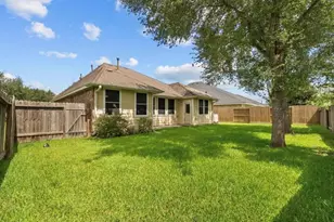 621 Rocky Hollow Ln, League City, TX 77573 - Photo 26