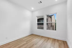 4804 Elysian St, Houston, TX 77009 - Photo 18