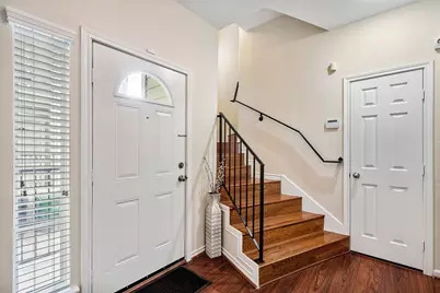 1109 W 15th 1/2 Street #K, Houston, TX 77008 - Photo 4