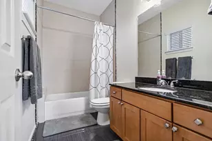 1109 W 15th 1/2 St, Houston, TX 77008 - Photo 24