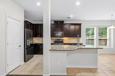 219 Myrtle Drive, Baytown, TX 77520 - Photo 14