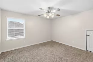 219 Myrtle Dr, Baytown, TX 77520 - Photo 44