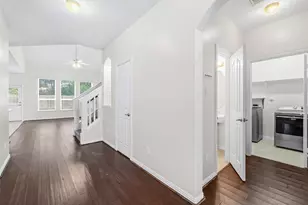 219 Myrtle Dr, Baytown, TX 77520 - Photo 8