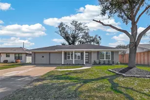 1822 Millwood Dr, Houston, TX 77008 - Photo 2
