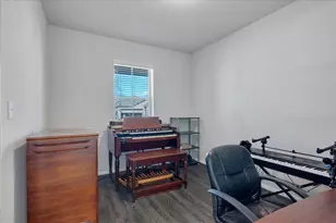 8426 Moonlight Bay Cir, Baytown, TX 77523 - Photo 6
