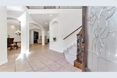 3 N Fair Manor Circle, The Woodlands, TX 77382 - Photo 2