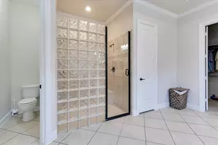 3 N Fair Manor Cir, The Woodlands, TX 77382 - Photo 24