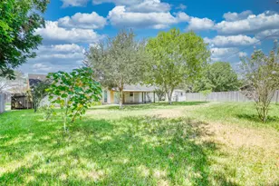 607 Rosewood Dr, Victoria, TX 77901 - Photo 18