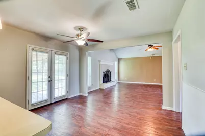 607 Rosewood Drive, Victoria, TX 77901 - Photo 6