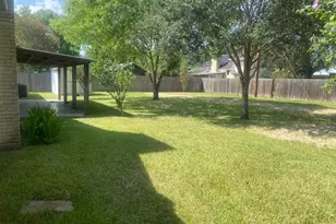 607 Rosewood Dr, Victoria, TX 77901 - Photo 16