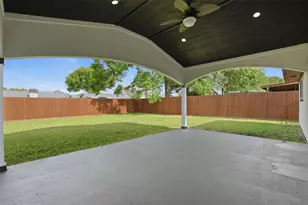 614 Leicester Ln, Houston, TX 77034 - Photo 24