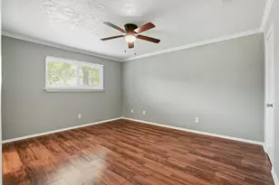 614 Leicester Ln, Houston, TX 77034 - Photo 18