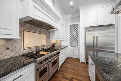 1723 Sunset Boulevard, Houston, TX 77005 - Photo 18