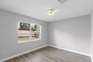 1207 Yorkshire Dr, Friendswood, TX 77546 - Photo 24