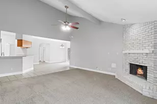 1207 Yorkshire Dr, Friendswood, TX 77546 - Photo 6