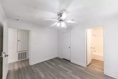 158 Varsity Circle, Huntsville, TX 77340 - Photo 16