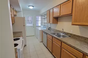 5208 Arboles Dr, Houston, TX 77035 - Photo 8