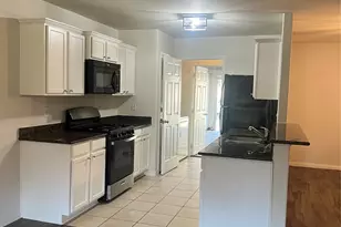 9919 Opal Rock Dr, Rosharon, TX 77583 - Photo 2