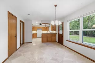 2 Rambling Wood Ct, The Woodlands, TX 77380 - Photo 10
