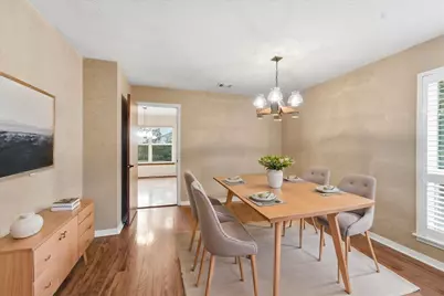 2 Rambling Wood Court, The Woodlands, TX 77380 - Photo 8
