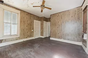 1702 Rosenberg St, Galveston, TX 77550 - Photo 20