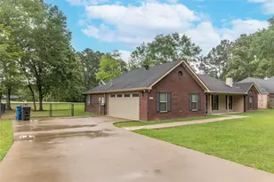 106 Hickory Ln, Village Mills, TX 77663 - Photo 2