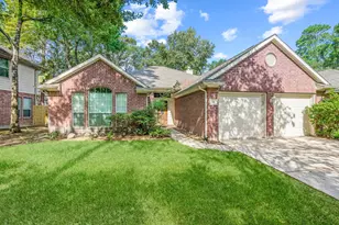 19 Terrell Trail Ct, Conroe, TX 77385 - Photo 2