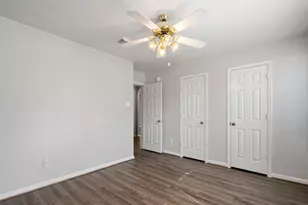 19 Terrell Trail Ct, Conroe, TX 77385 - Photo 10