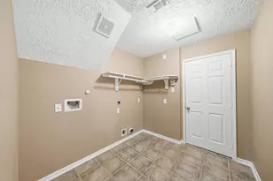 1621 N Yellowstone Dr, Deer Park, TX 77536 - Photo 30