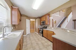 1621 N Yellowstone Dr, Deer Park, TX 77536 - Photo 12
