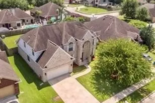 1621 N Yellowstone Dr, Deer Park, TX 77536 - Photo 4