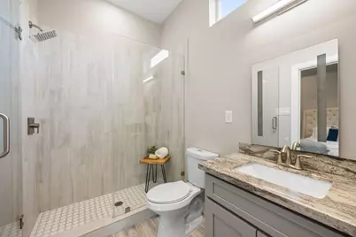 317 E 35th Street #A, Houston, TX 77018 - Photo 16