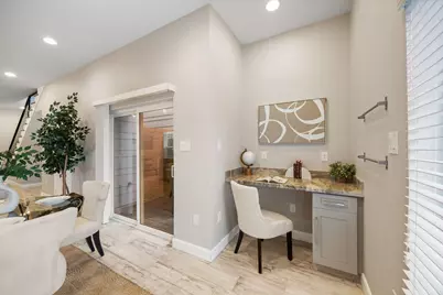 317 E 35th Street #A, Houston, TX 77018 - Photo 8