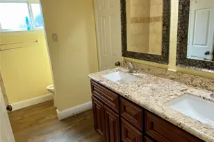 1903 Brushy Creek Dr, Sugar Land, TX 77478 - Photo 12