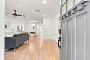 742 W 42nd St, Houston, TX 77018 - Photo 32