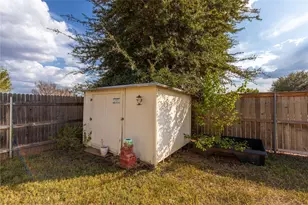 102 Thompson Trail, Bastrop, TX 78602 - Photo 16