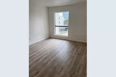 2820 S Bartell #I210, Houston, TX 77054 - Photo 4