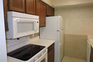 17401 Red Oak Dr, Houston, TX 77090 - Photo 6