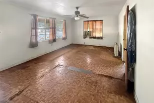 416 N Penn St, Flatonia, TX 78941 - Photo 6